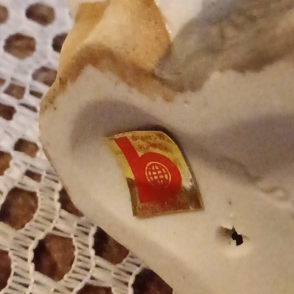 Red Cardinal Figurine - Picture 9 of 9